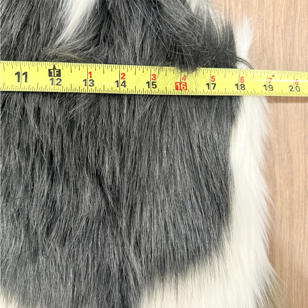 NWOT Marc New York By Marc Andrew Faux Fur Vest Size Medium - Picture 9 of 9